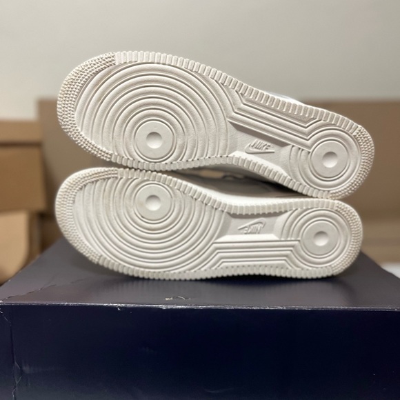 NIKE Men Air Force 1’s High👟 Reflective with blue laces size 10.5🩶 - Picture 6 of 6